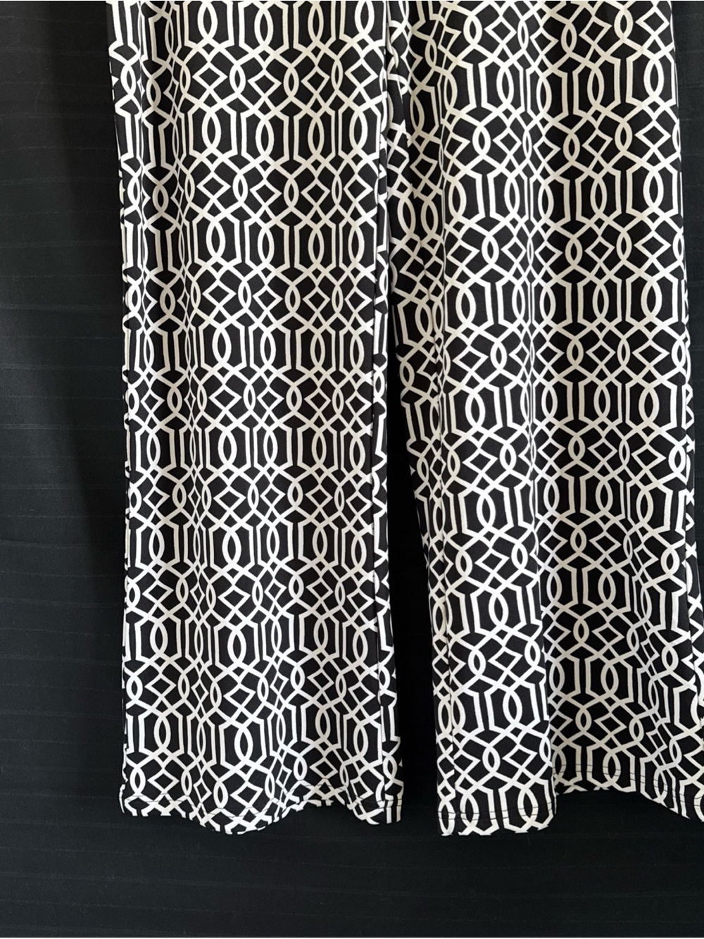 Charlie Paige Women's Black White Wide-Leg Pull On Pants Poly Stretch Large - Picture 2 of 9
